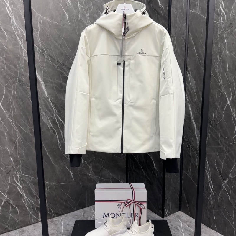 Ba*len*cia*ga down coat